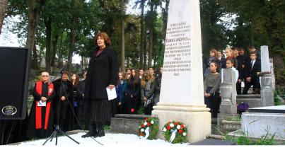 „S ők élni fognak, élni mindörökkön”