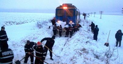 Több mint 40 vonatjáratot töröltek az időjárás miatt