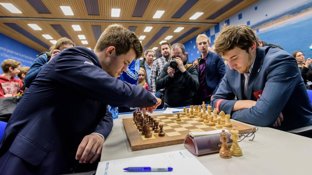 Carlsen sötét napja világossal