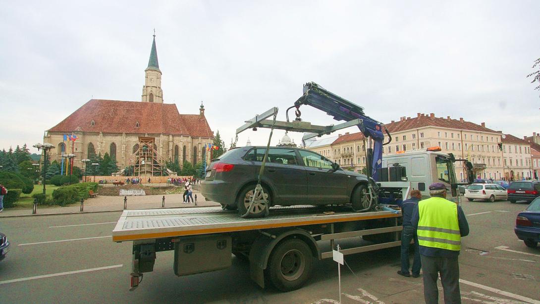 Csak rendőr szállíttathatja el a tilosban parkolókat