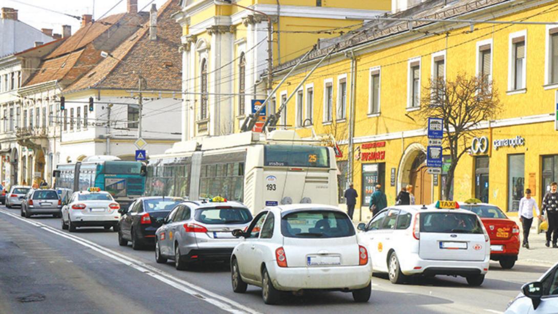 Különsáv a közszállításnak:  káosz és gyorsabb utaskiszolgálás