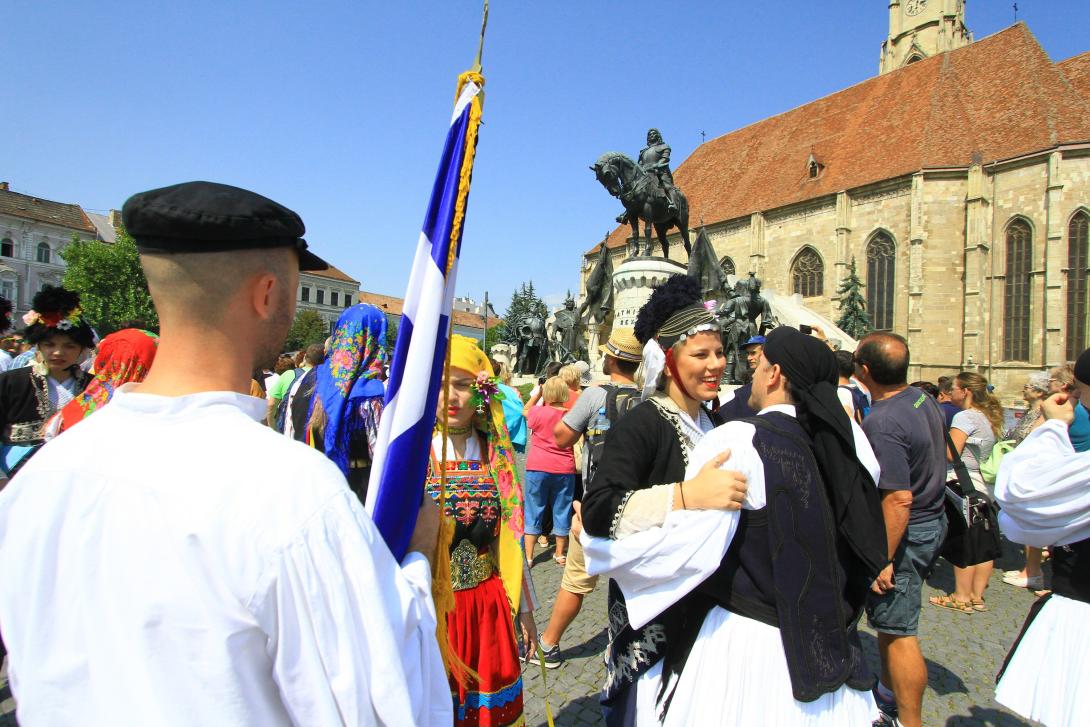 Tánckavalkád a Főtéren