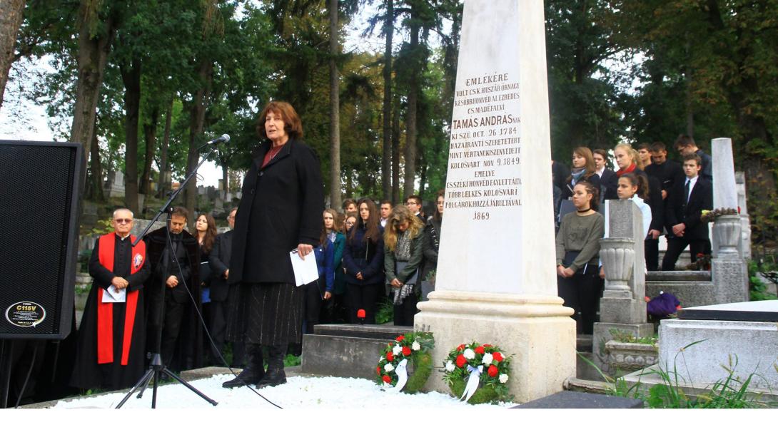 „S ők élni fognak, élni mindörökkön”