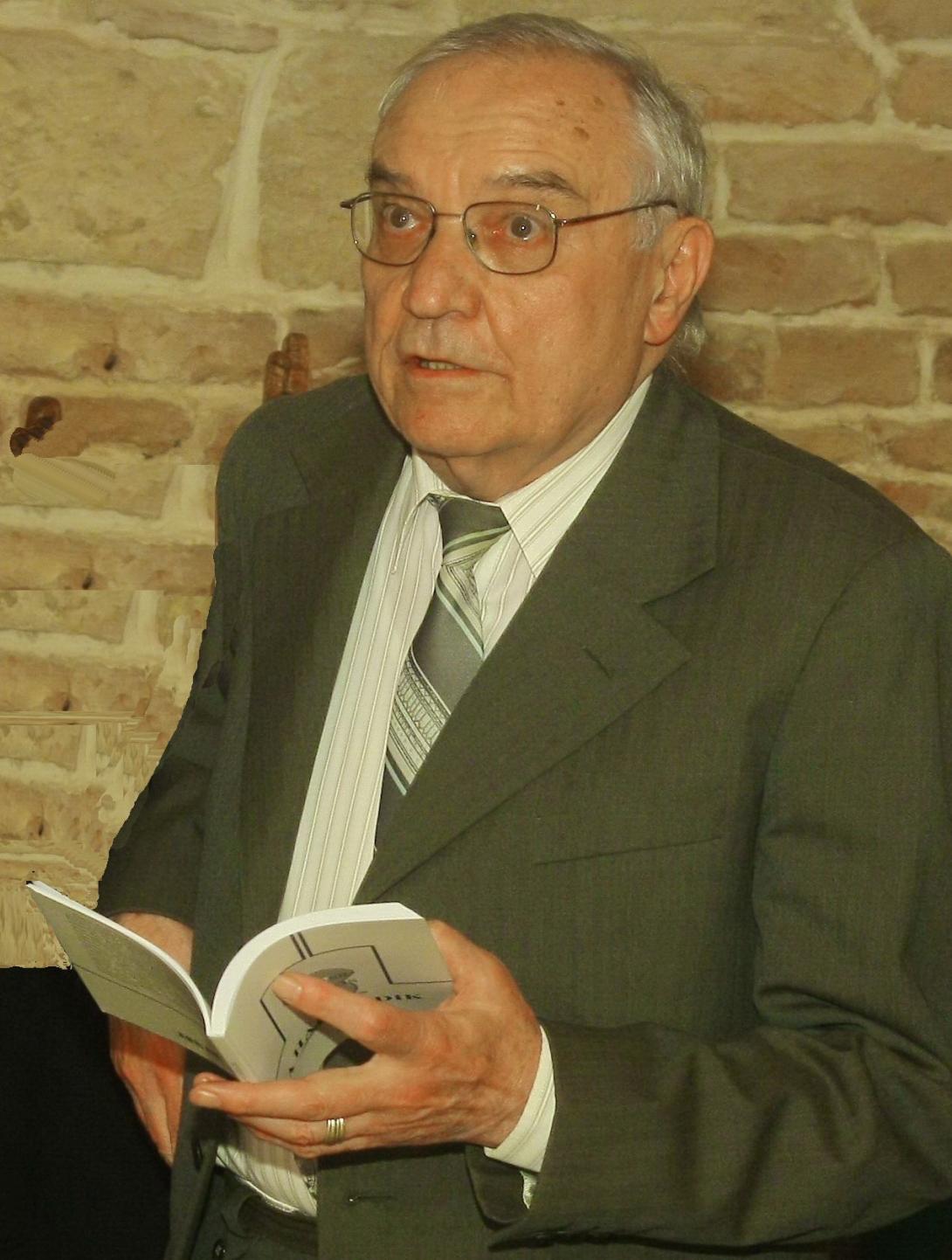 Kiss János (1933–2018) emlékére