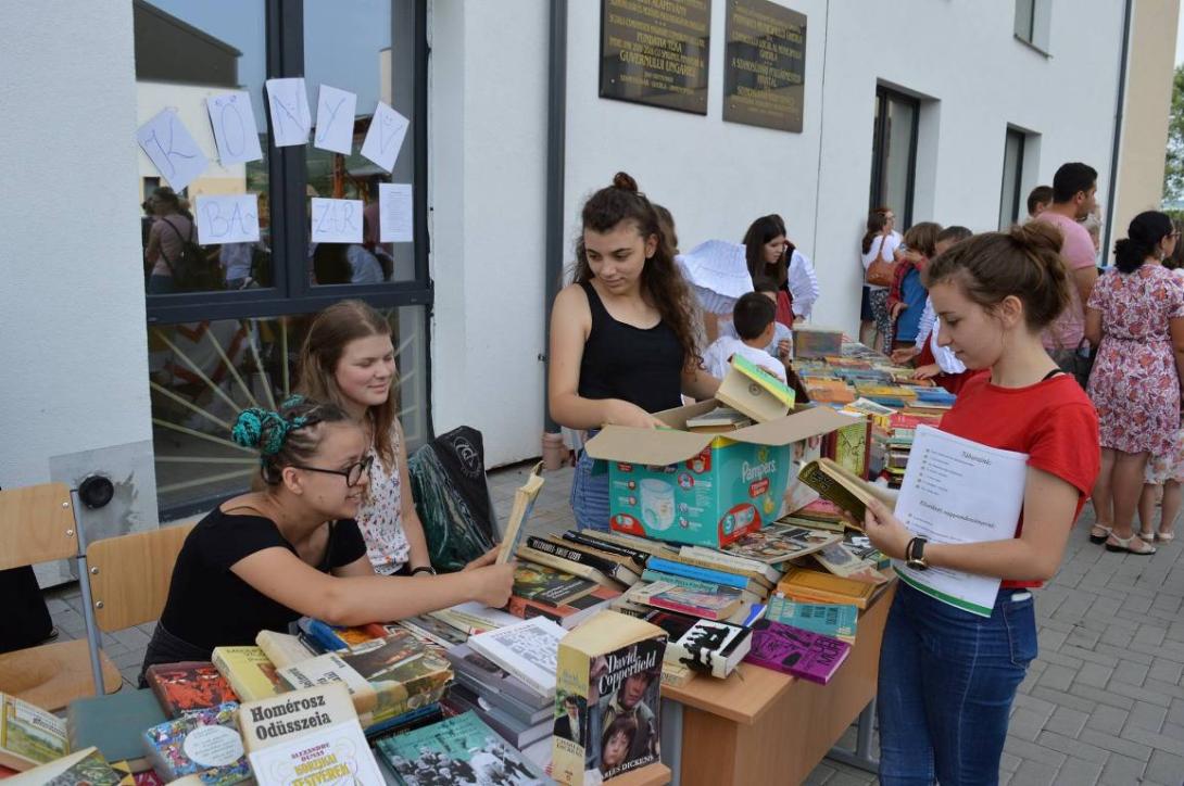 Évadzáró gálaműsor a szamosújvári Tékánál