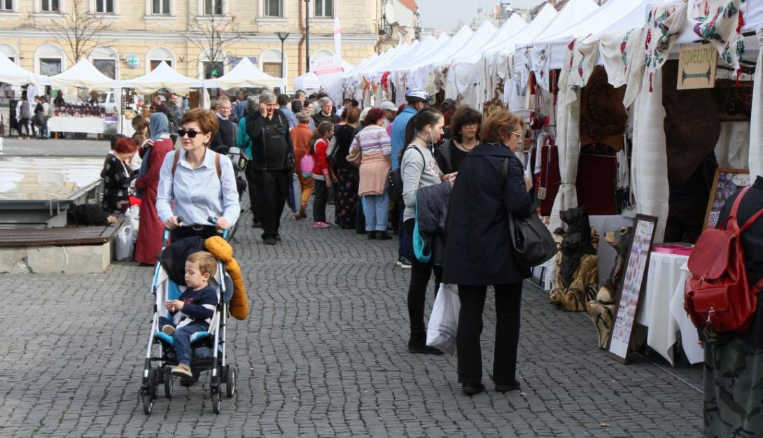 Őszi termésvásár a Főtéren