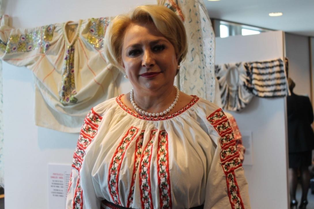 Felszólította Dăncilă Johannist:  írja alá két miniszterének kinevezését