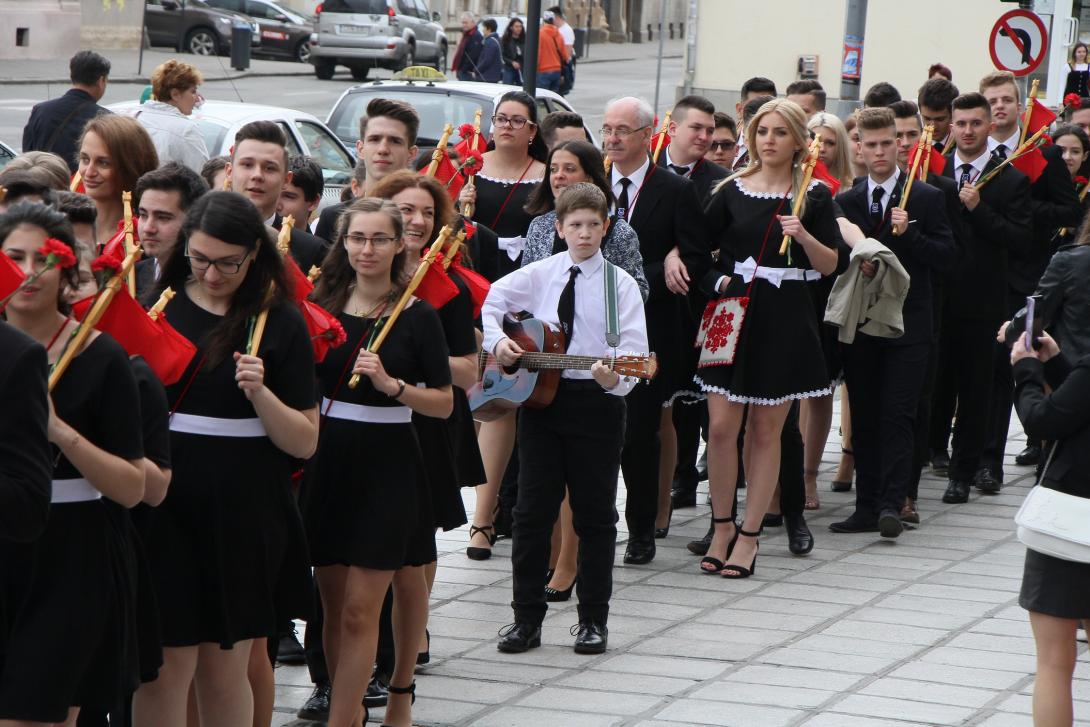 Brassais ballagás: hagyományokat őrizve, hidakat teremtve