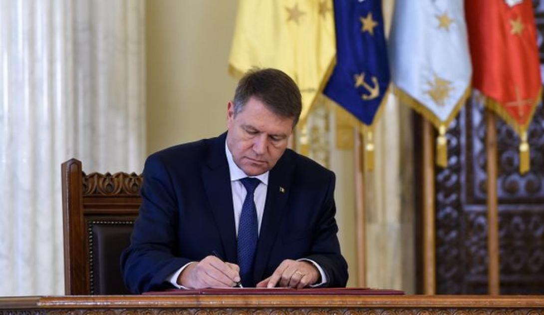 Iohannis kihirdette a nyugdíjtörvényt