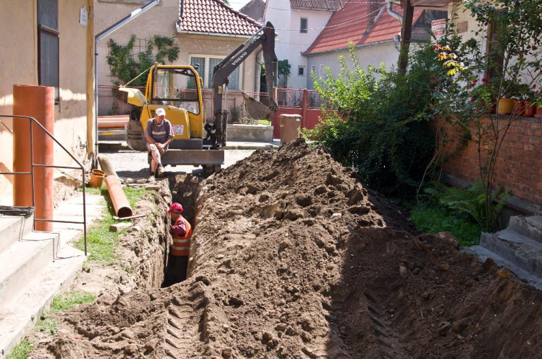 Új vízvezeték-hálózat Bálványosváralján, Széken és Mikéházán