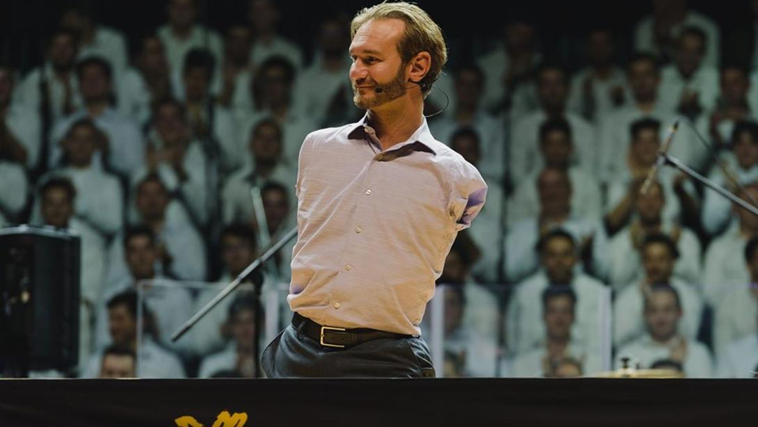 A végtagok nélkül született Nick Vujicic Kolozsváron: Nem adom fel!