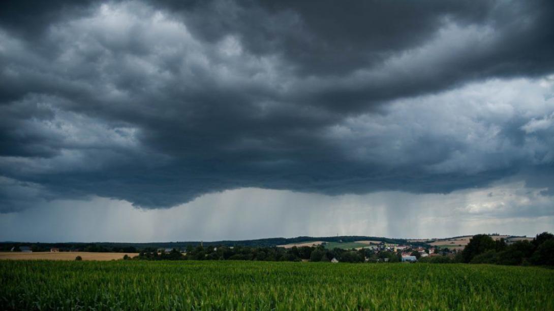 Előrejelzés: Esőzések, viharok. Hol és meddig?