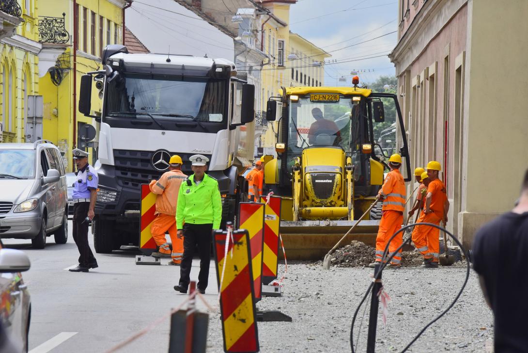 Felgyorsultak a munkálatok a Jókai utcában