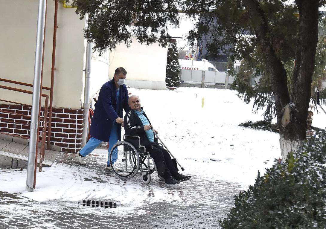 Kolozsvári öregotthon lakóit és dolgozóit oltották be