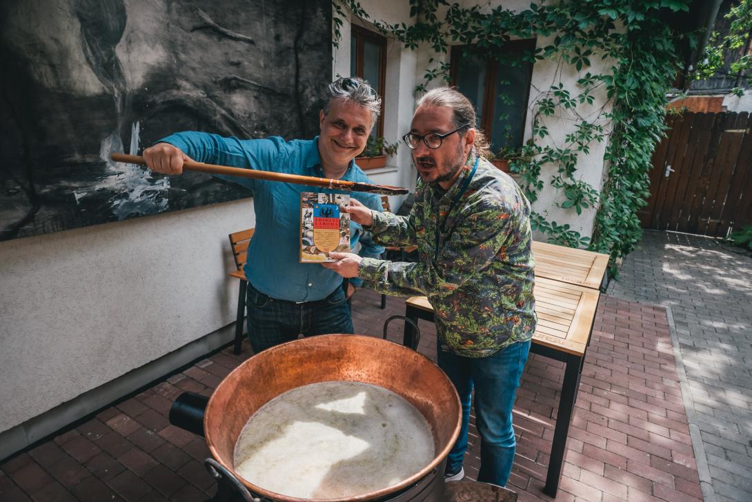 VIDEÓ - Ünnepi könyvhét: „szombatosok paszulylevese” a Bulgakovban