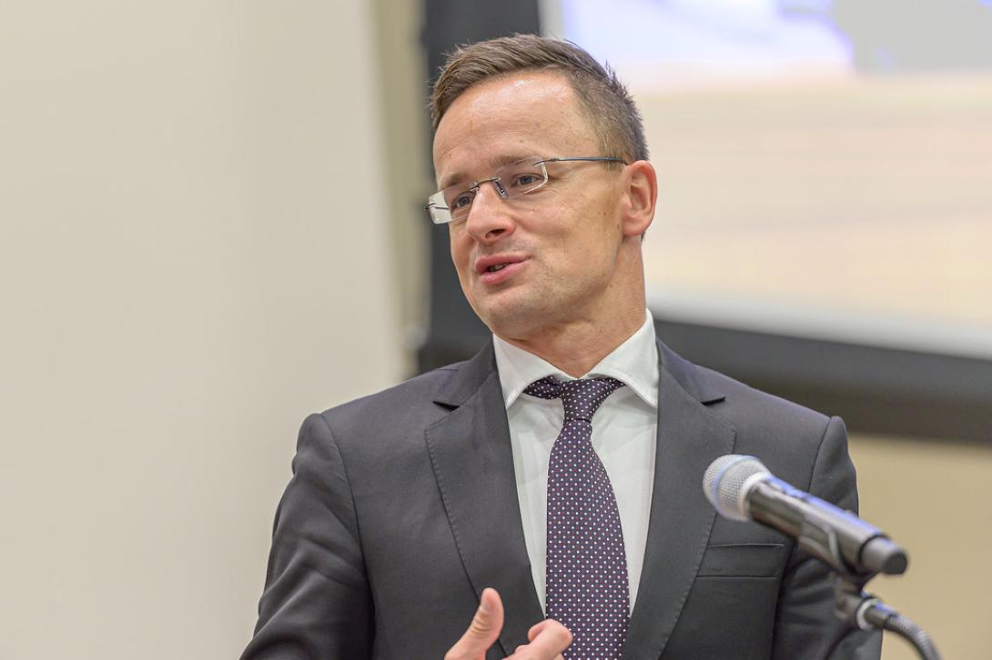 Szijjártó Péter: a háborúnak egyhamar nem lesz vége