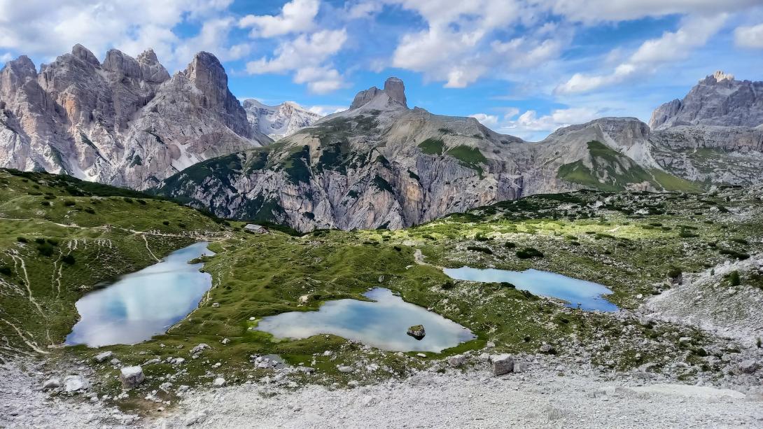 Biciklizés és gyalogtúrázás a Dolomitokban