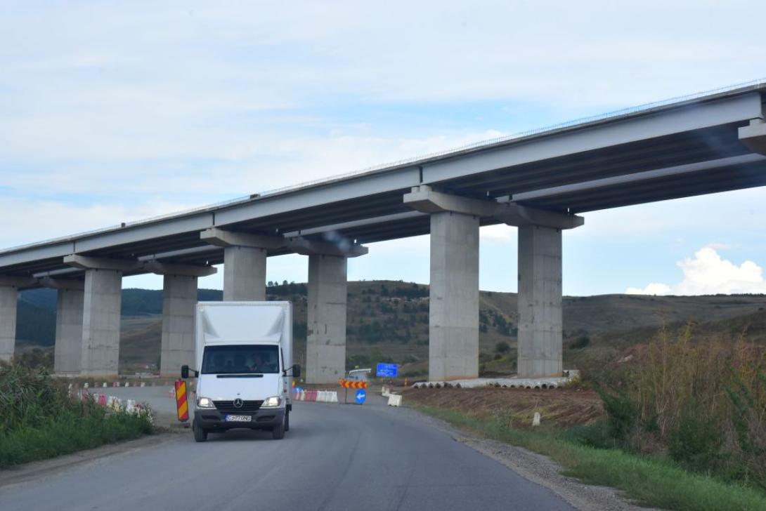 Magyarnádas: tiltakozás  a pálya viaduktja miatt